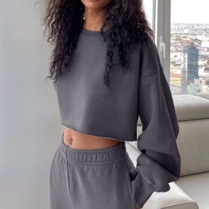 tna COZYAF Boyfriend Cropped Sweatshirt